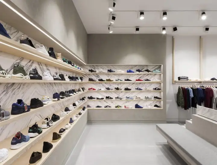 Bag store shelves