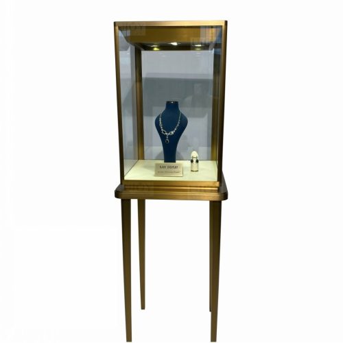 Modern-jewelry-tower-showcase