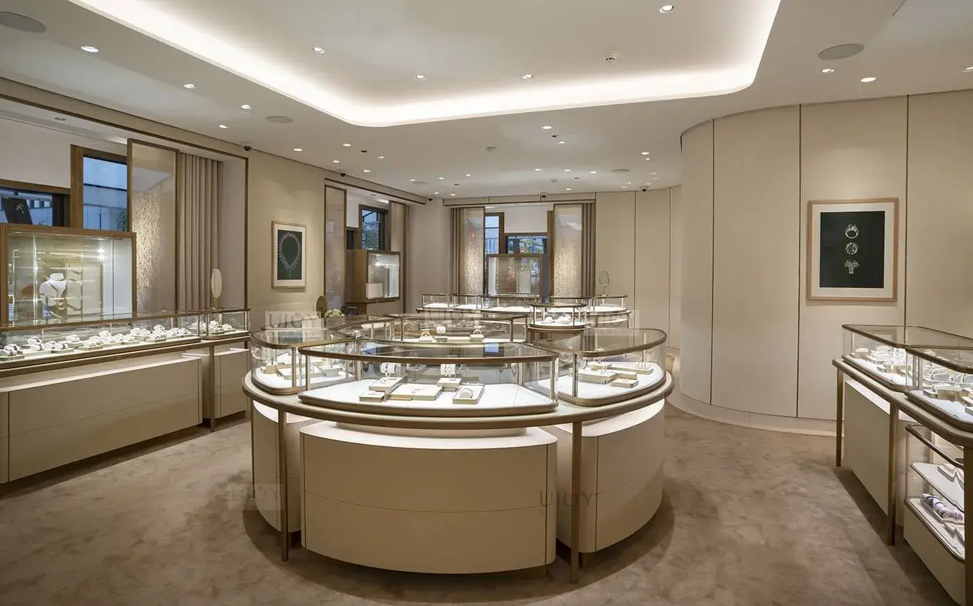 jewelry showcase