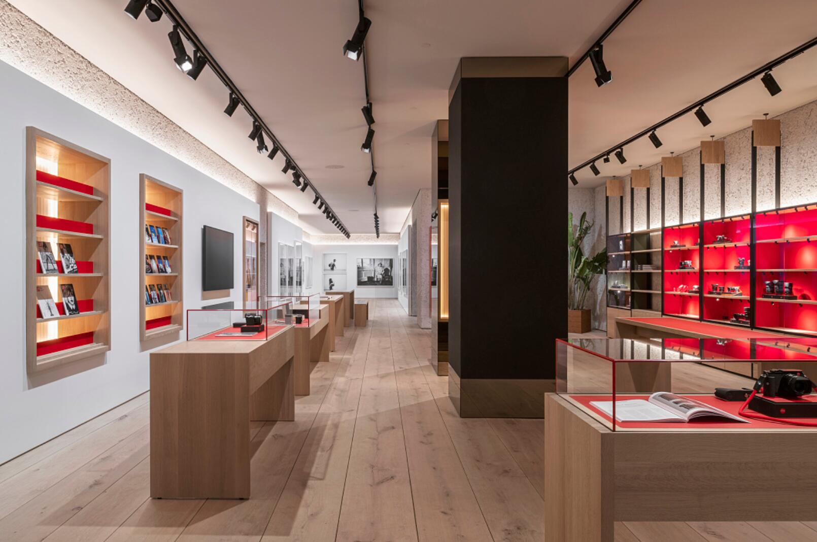Camera Store Design & Displays - Retail Display