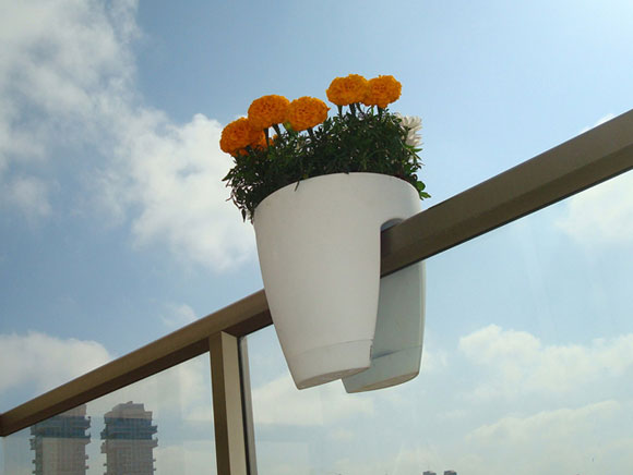 FRP Barrier Planter