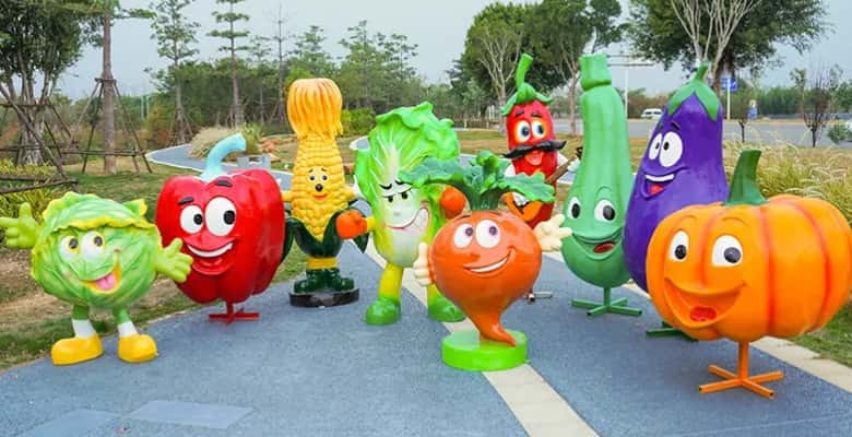 vegetable statues