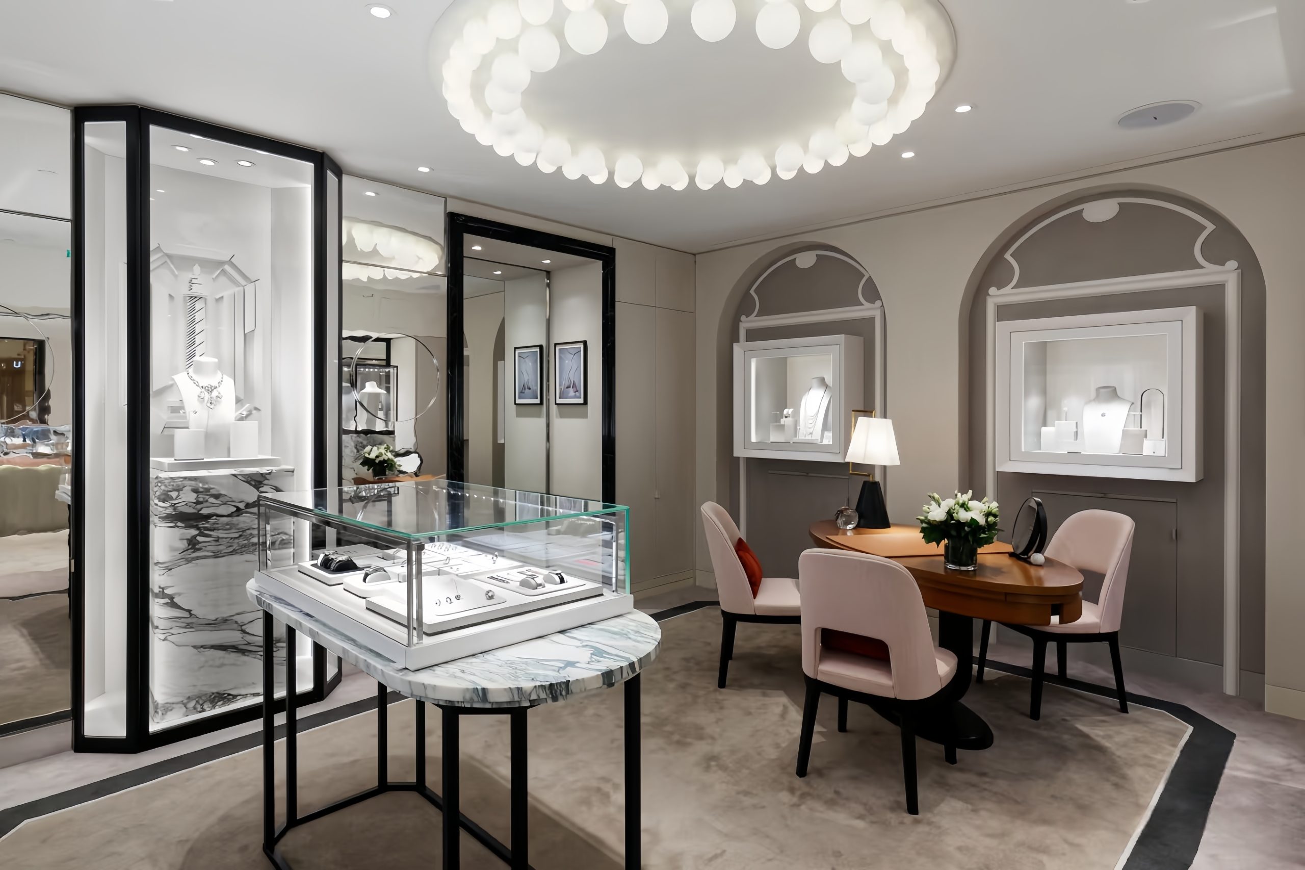 High‑End Luxury Jewellery Display Vitrine, Custom White Glass Jewelry Showcase For Boutique Interior - Image 2
